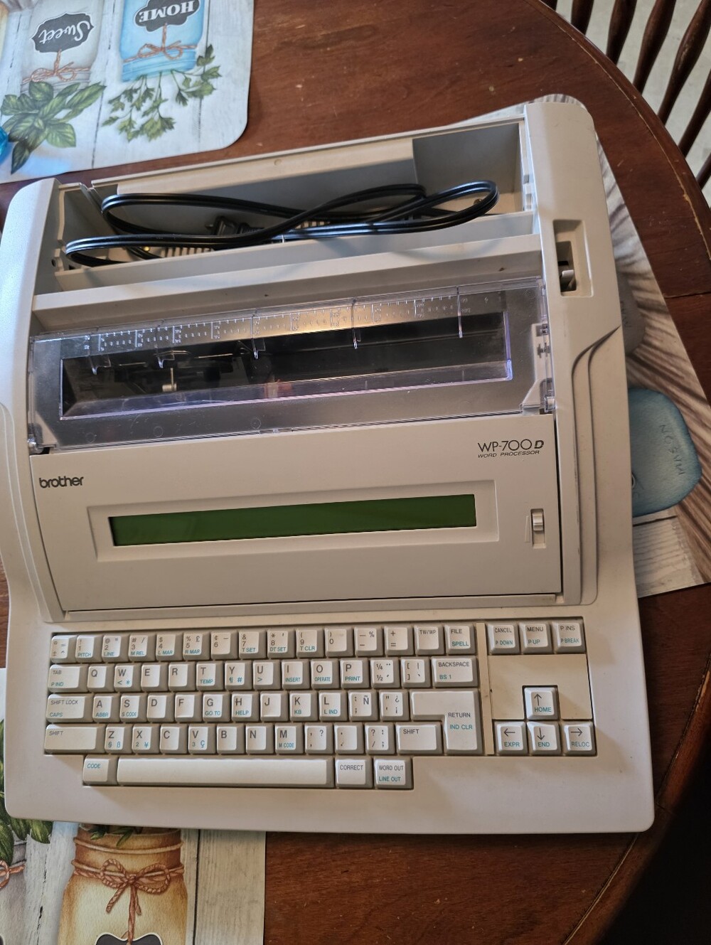 Brother WP 700D WORD PROCESSOR WORKS TESTED